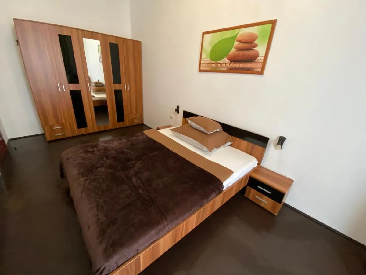 Best Location In The Heart Of The City, 2 Bedrooms, 2 Bathrooms Budapest
