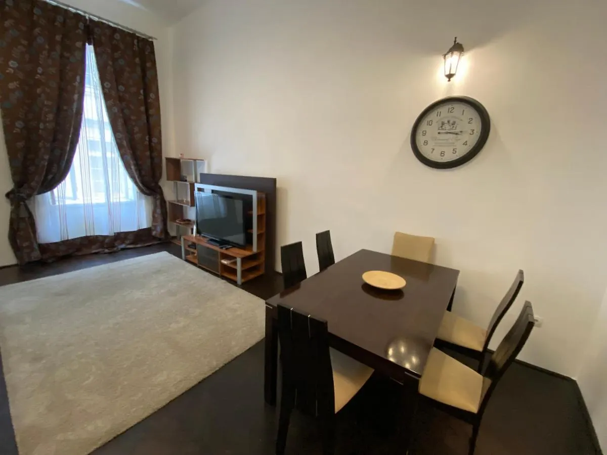 Best Location In The Heart Of The City, 2 Bedrooms, 2 Bathrooms Budapest 0*,