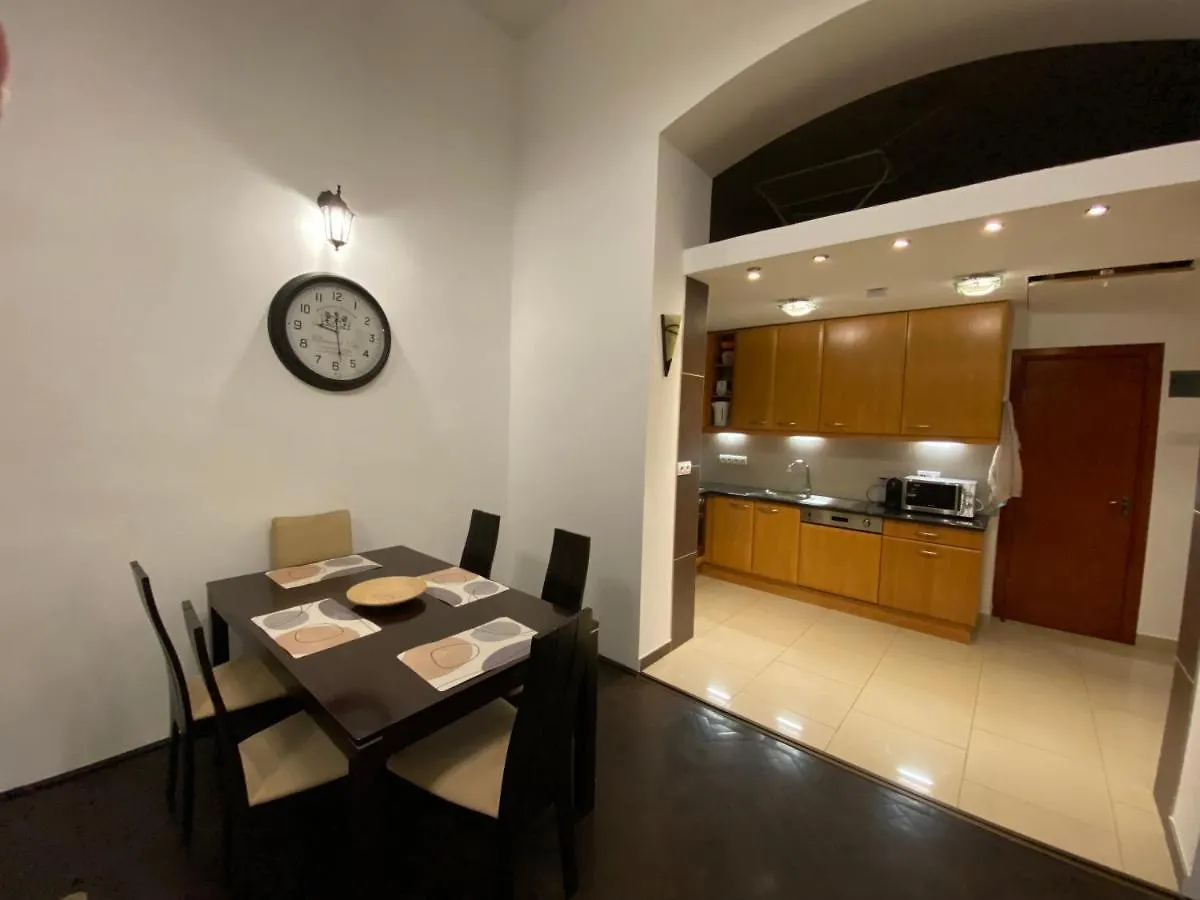Best Location In The Heart Of The City, 2 Bedrooms, 2 Bathrooms Budapest Apartment