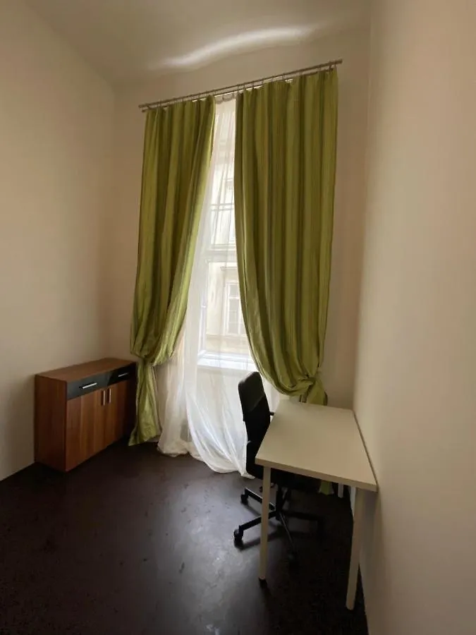 Best Location In The Heart Of The City, 2 Bedrooms, 2 Bathrooms Budapest