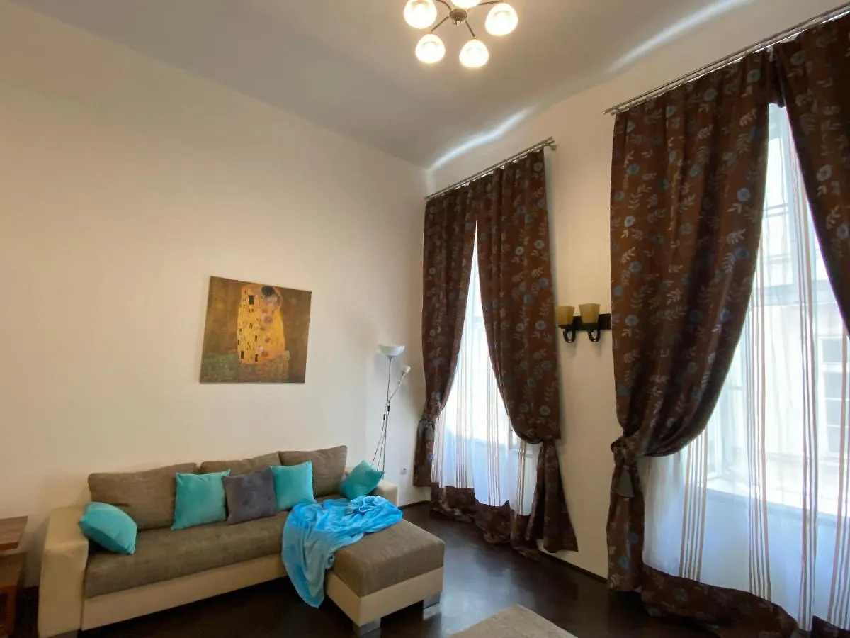 Best Location In The Heart Of The City, 2 Bedrooms, 2 Bathrooms Budapest Apartment