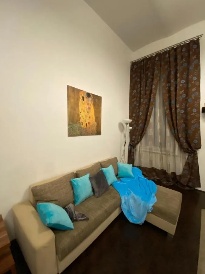 Best Location In The Heart Of The City, 2 Bedrooms, 2 Bathrooms Budapest