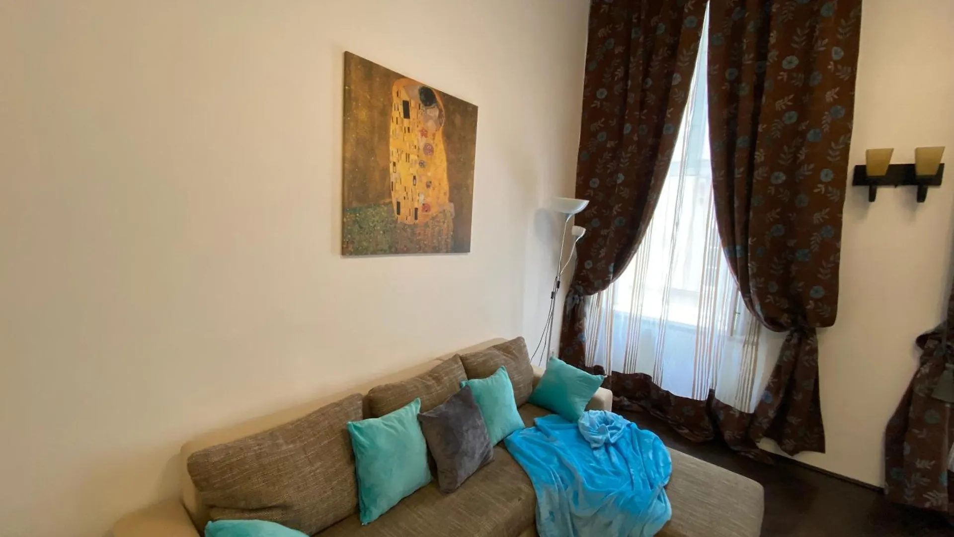 Best Location In The Heart Of The City, 2 Bedrooms, 2 Bathrooms Budapest Apartment